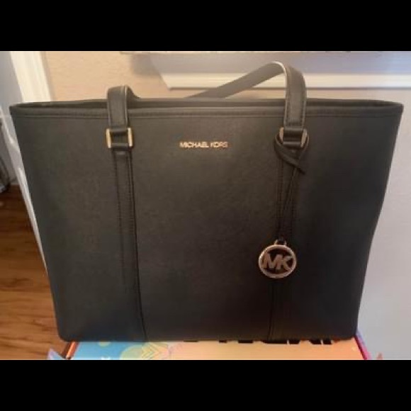 Michael Kors Tote